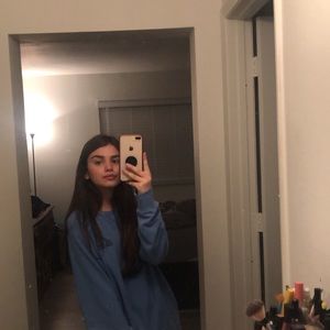 Meet your Posher, Livia